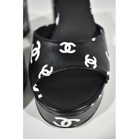 Chanel 22S Black White Lambskin CC Logo Platform Strap Block Heel Sandal 39 - Picture 6 of 12